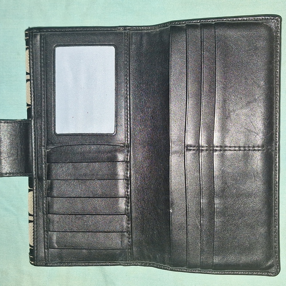 Chic Black And Gray Patterned Wallet - image 2